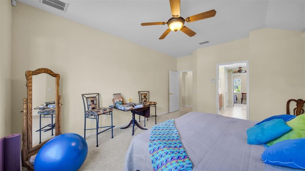 For Sale: $679,900 (3 beds, 2 baths, 2380 Square Feet)