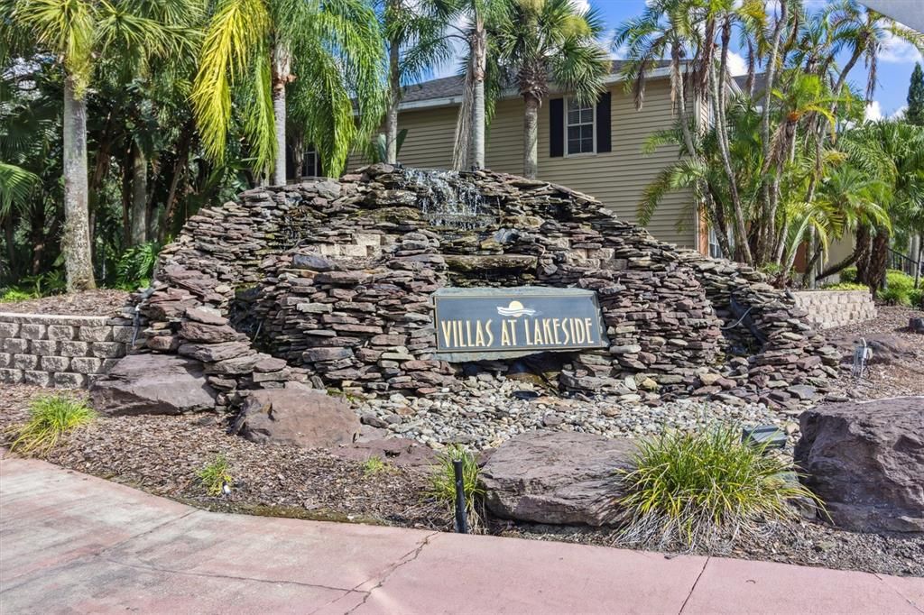 For Rent: $1,550 (2 beds, 2 baths, 975 Square Feet)