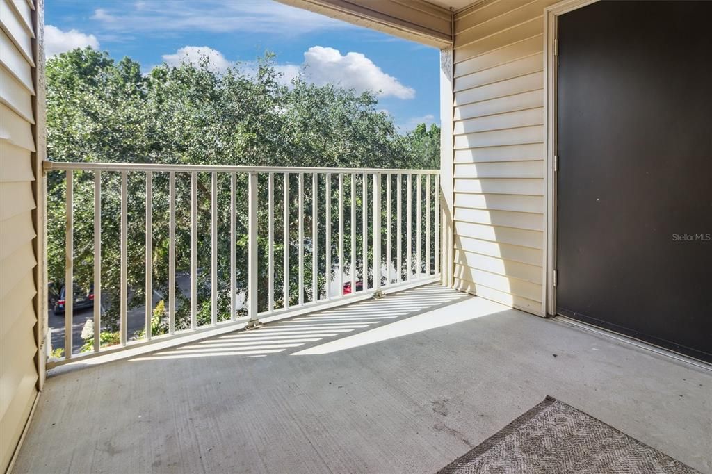 For Rent: $1,550 (2 beds, 2 baths, 975 Square Feet)