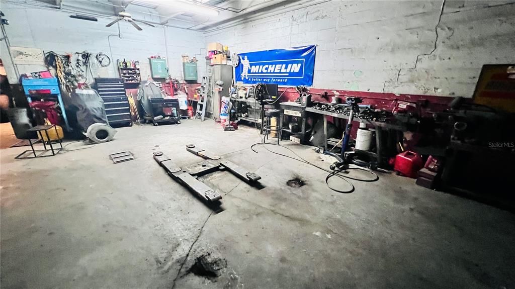 待售: $1,550,000 (0 贝兹, 0 浴室, 9163 平方英尺)