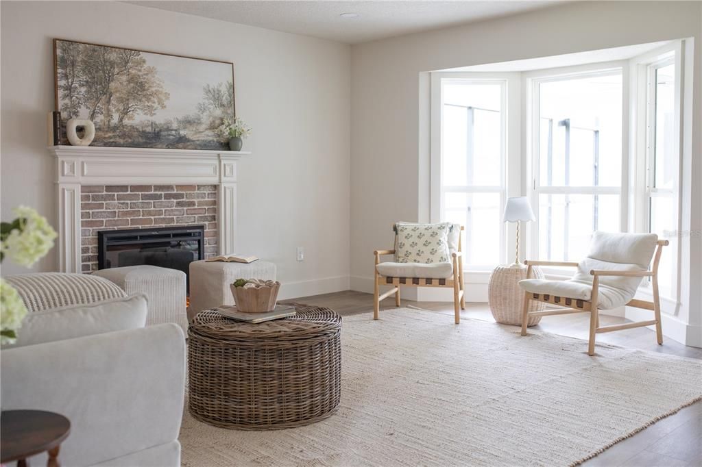 For Sale: $998,000 (5 beds, 3 baths, 2852 Square Feet)