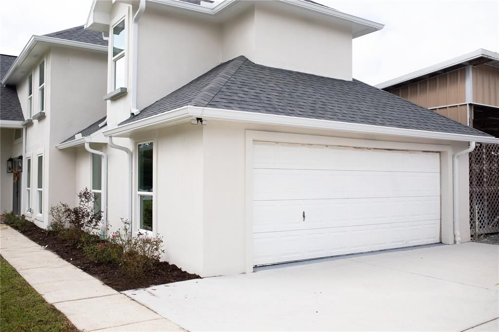 For Sale: $998,000 (5 beds, 3 baths, 2852 Square Feet)