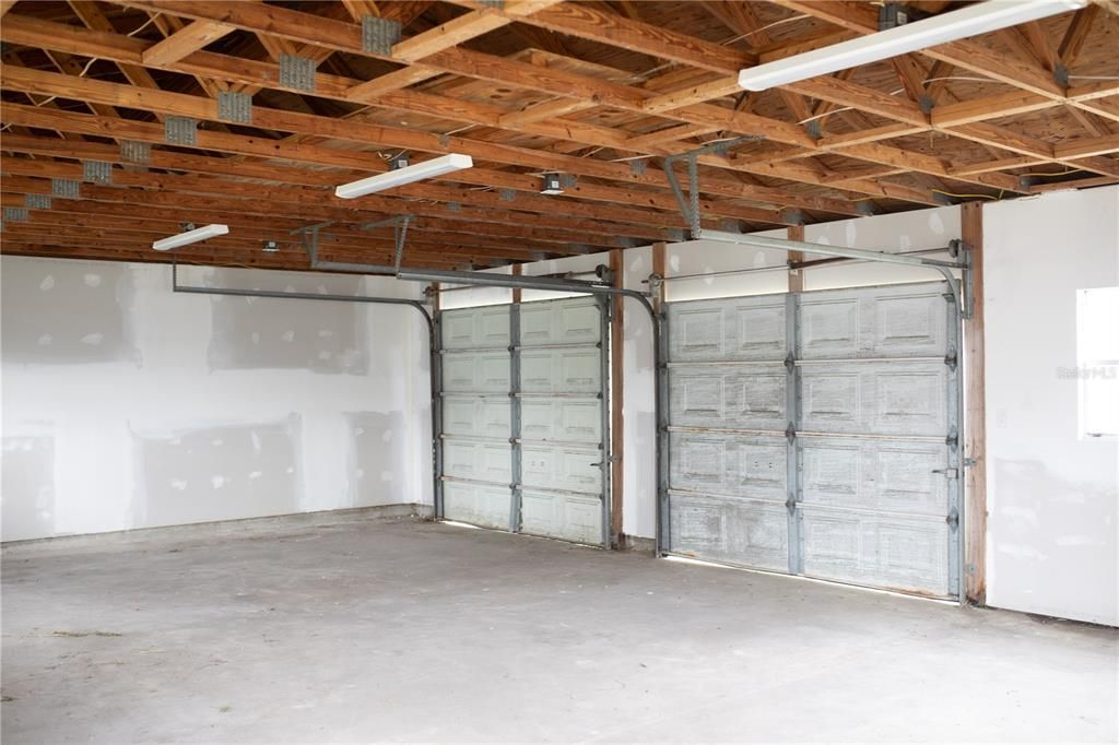 For Sale: $998,000 (5 beds, 3 baths, 2852 Square Feet)