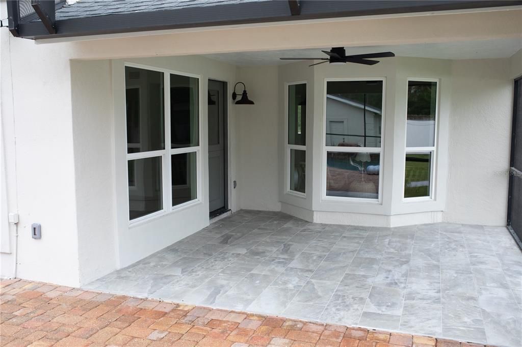 For Sale: $998,000 (5 beds, 3 baths, 2852 Square Feet)