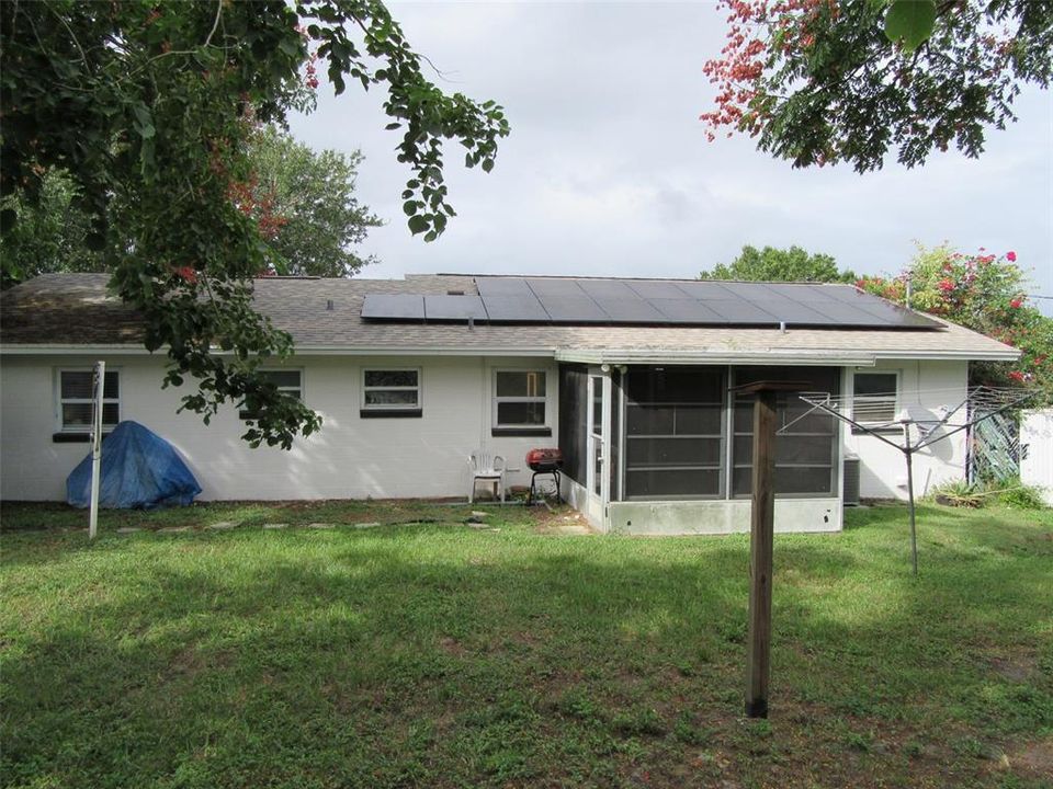 待售: $215,000 (3 贝兹, 1 浴室, 1000 平方英尺)