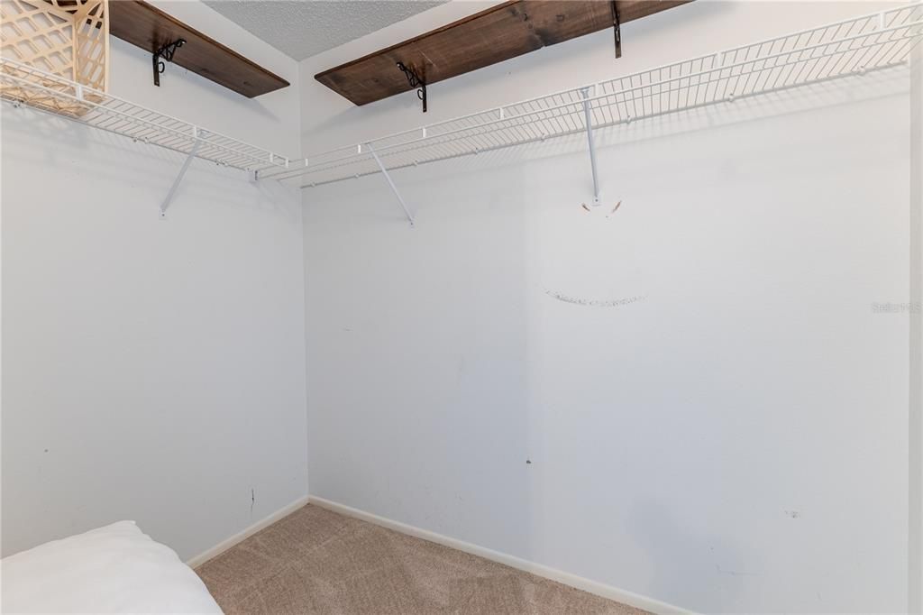 For Sale: $375,000 (3 beds, 2 baths, 2064 Square Feet)