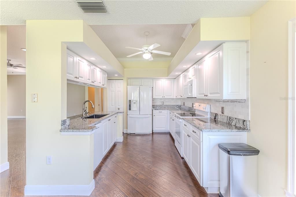 For Sale: $375,000 (3 beds, 2 baths, 2064 Square Feet)