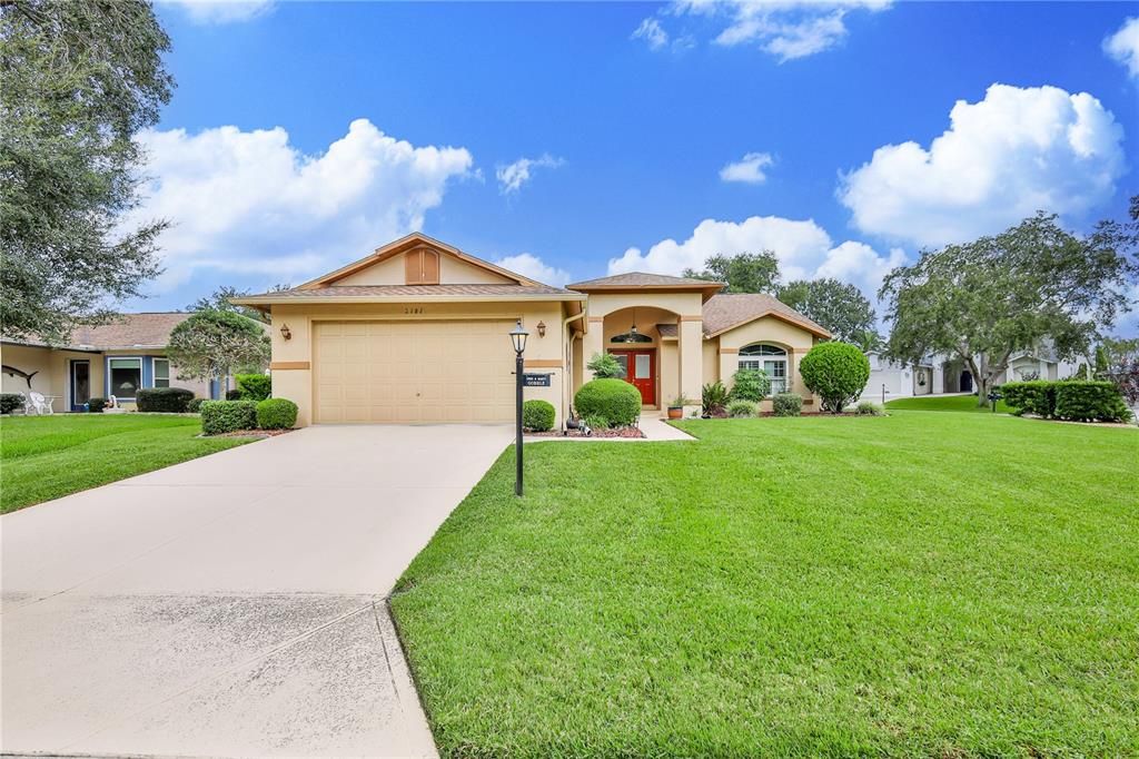 For Sale: $375,000 (3 beds, 2 baths, 2064 Square Feet)