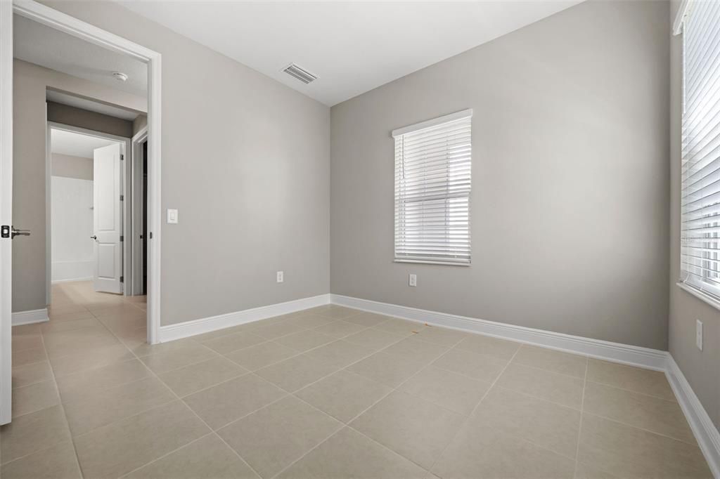 For Rent: $3,000 (3 beds, 2 baths, 1829 Square Feet)