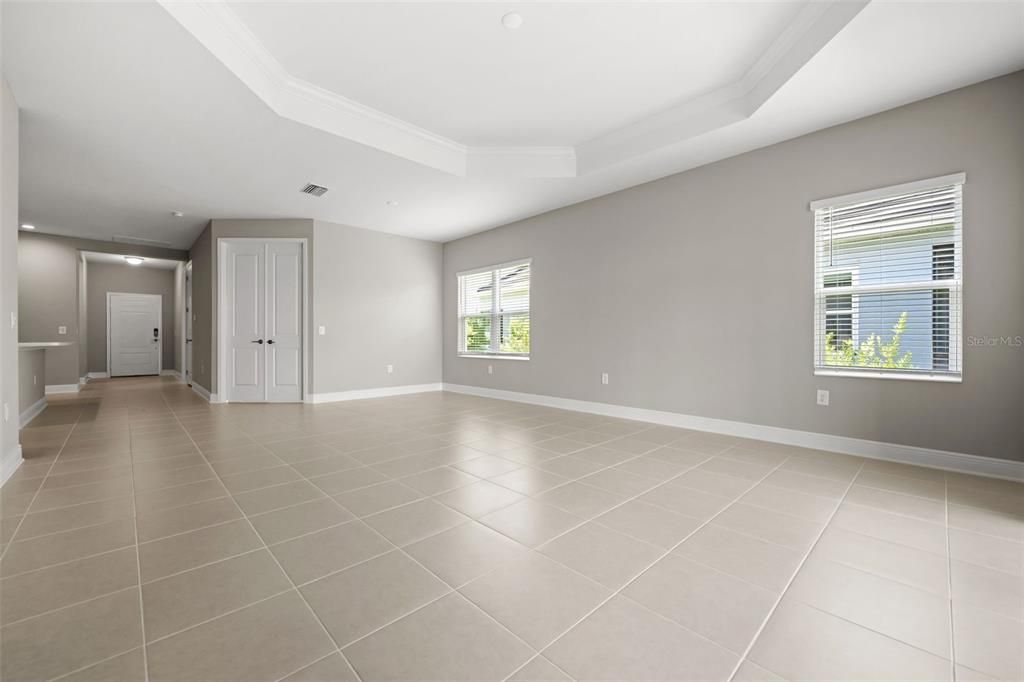 For Rent: $3,000 (3 beds, 2 baths, 1829 Square Feet)