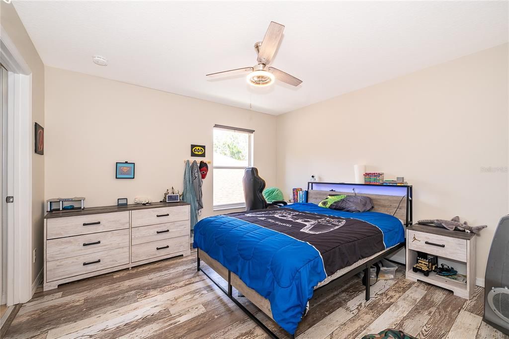 待售: $615,000 (5 贝兹, 4 浴室, 3389 平方英尺)