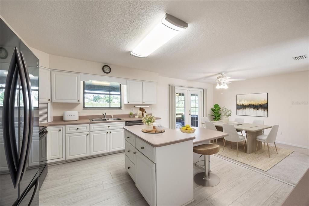 En Venta: $350,000 (3 camas, 2 baños, 1998 Pies cuadrados)