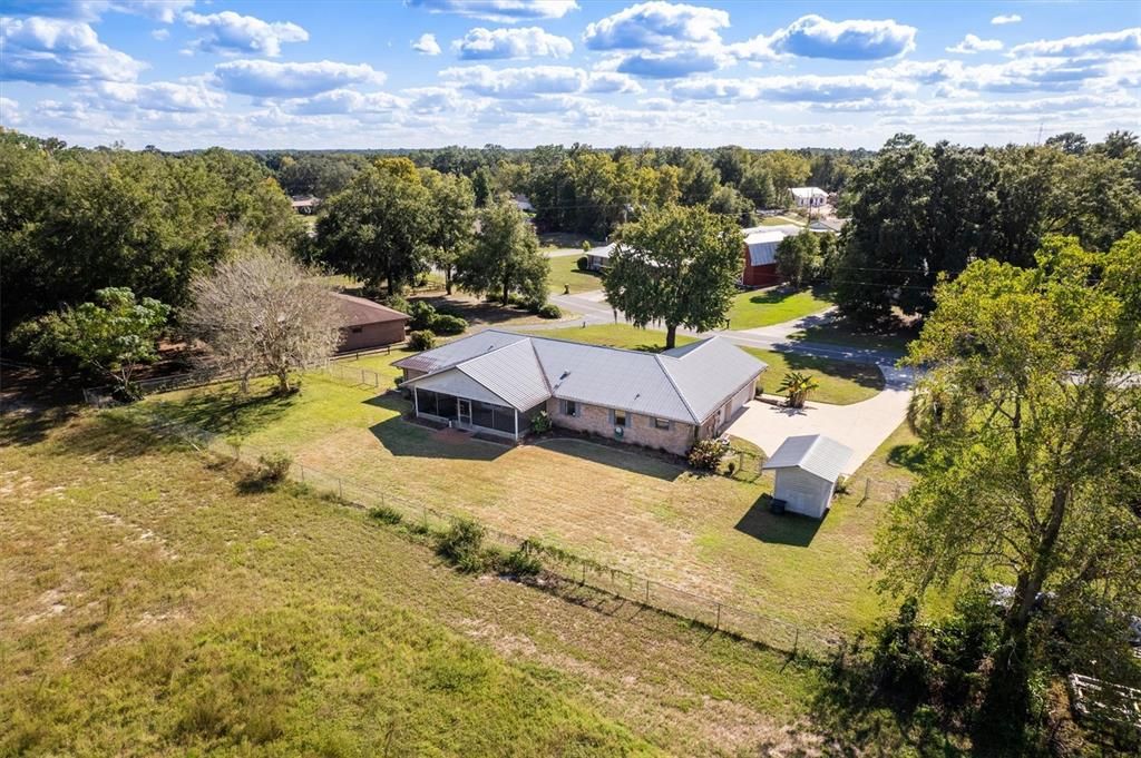 En Venta: $350,000 (3 camas, 2 baños, 1998 Pies cuadrados)