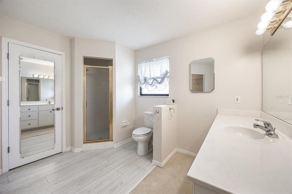 En Venta: $350,000 (3 camas, 2 baños, 1998 Pies cuadrados)