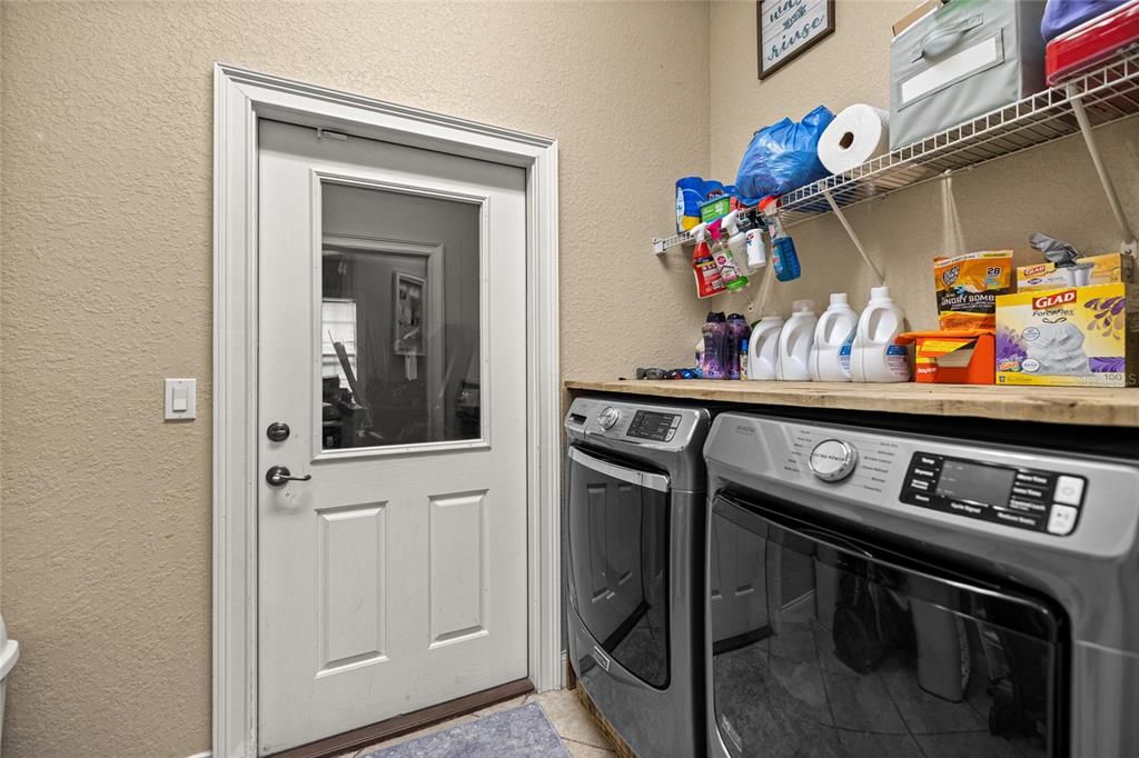 待售: $437,900 (3 贝兹, 2 浴室, 2206 平方英尺)