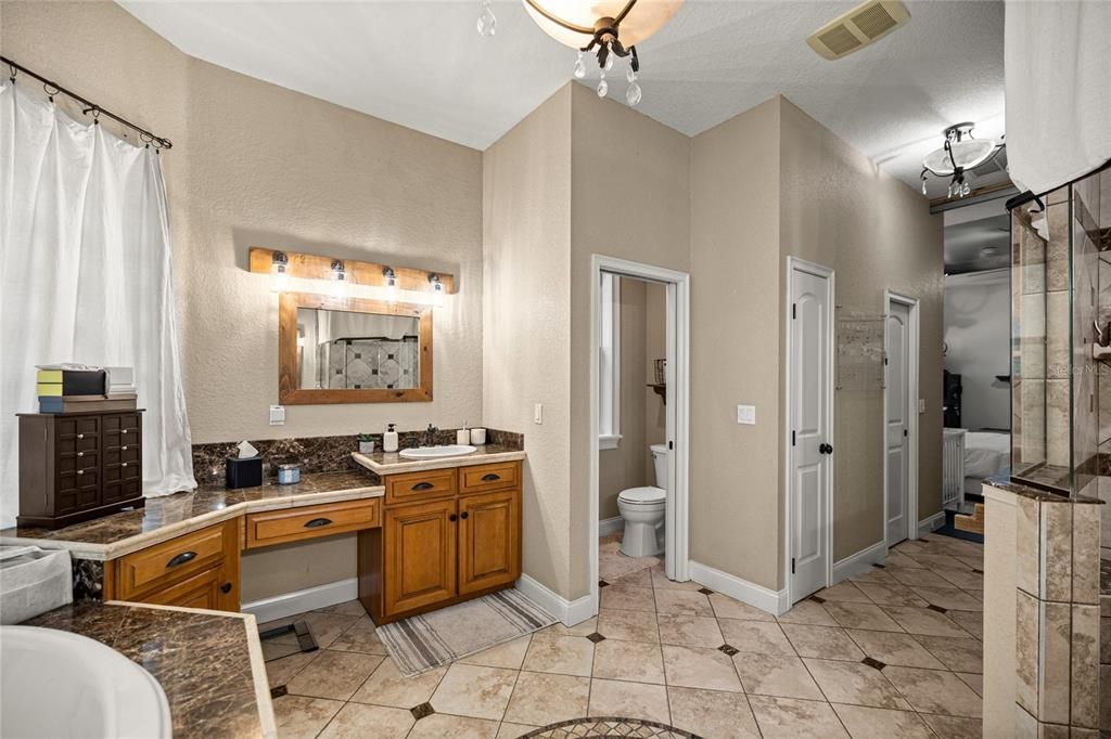 待售: $437,900 (3 贝兹, 2 浴室, 2206 平方英尺)