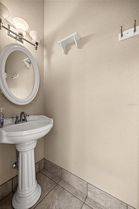 待售: $437,900 (3 贝兹, 2 浴室, 2206 平方英尺)