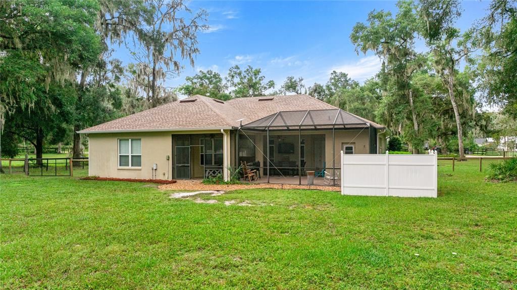 待售: $437,900 (3 贝兹, 2 浴室, 2206 平方英尺)