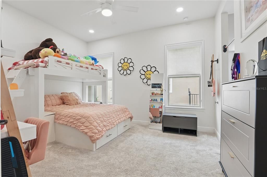 En Venta: $1,595,000 (4 camas, 4 baños, 4074 Pies cuadrados)