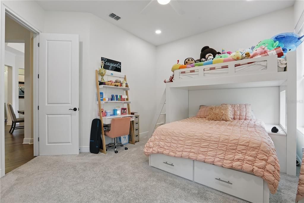 En Venta: $1,595,000 (4 camas, 4 baños, 4074 Pies cuadrados)