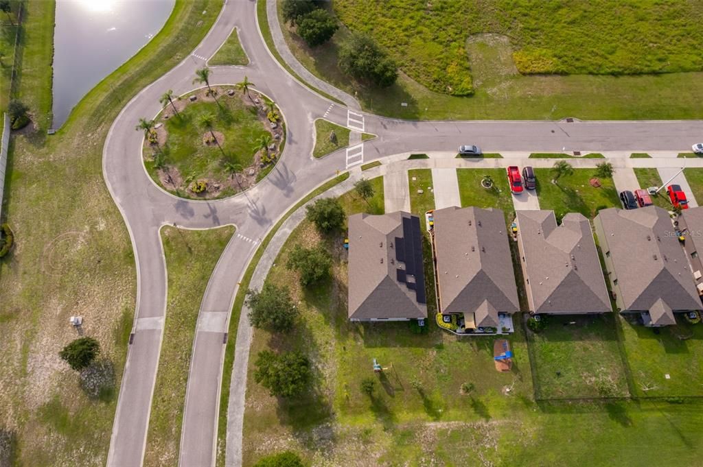 На продажу: $369,990 (4 спален, 2 ванн, 1830 Квадратных фут)