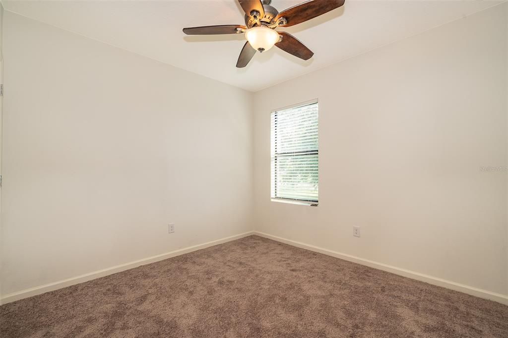 На продажу: $369,990 (4 спален, 2 ванн, 1830 Квадратных фут)