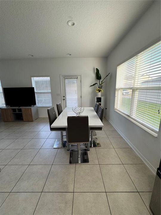 Active With Contract: $2,650 (3 beds, 2 baths, 1850 Square Feet)