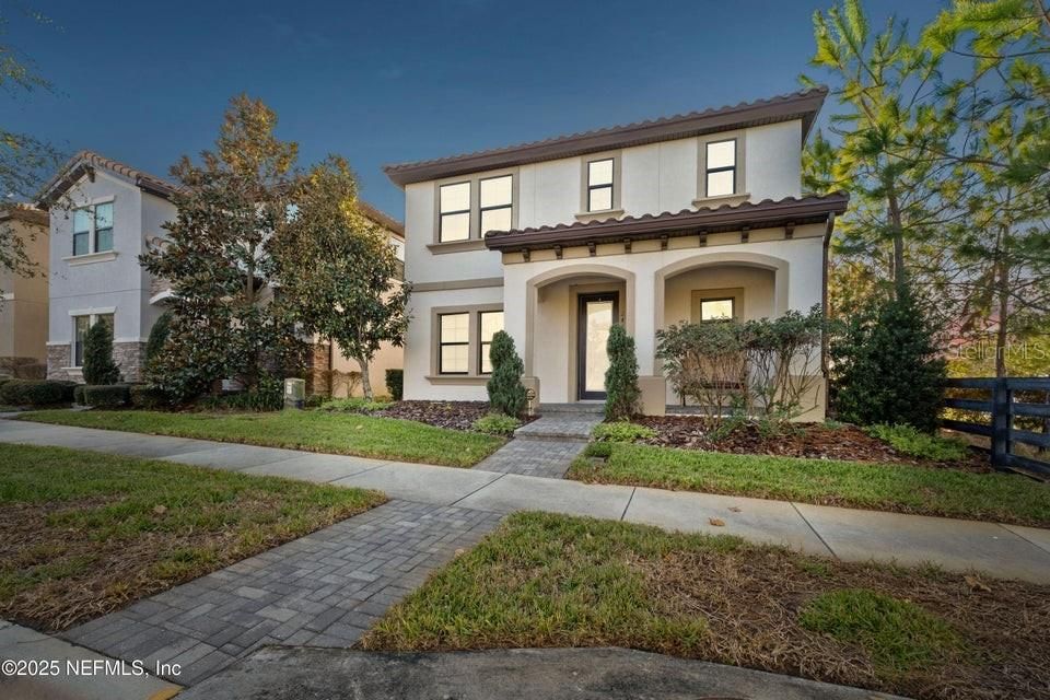 Recently Sold: $544,900 (4 beds, 3 baths, 2285 Square Feet)