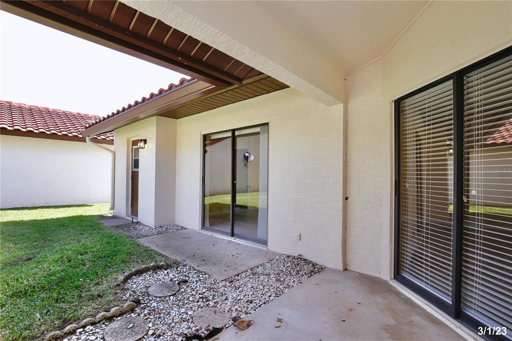 合同活跃: $2,250 (2 贝兹, 2 浴室, 1473 平方英尺)