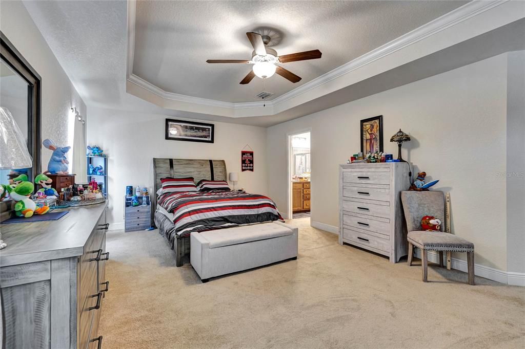 待售: $365,000 (3 贝兹, 2 浴室, 1950 平方英尺)