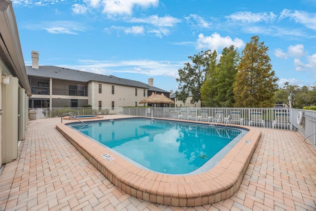 Active With Contract: $275,000 (2 beds, 2 baths, 1354 Square Feet)