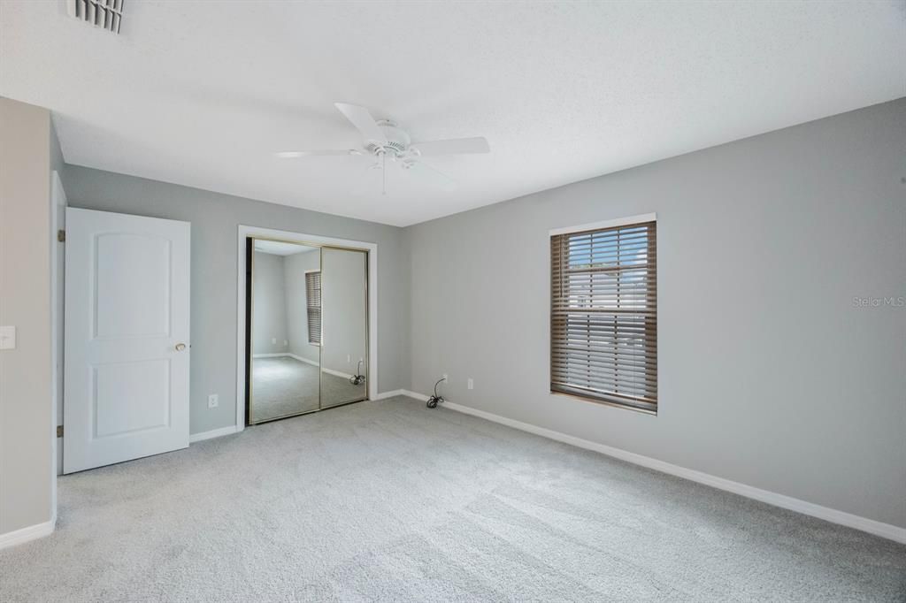 Active With Contract: $275,000 (2 beds, 2 baths, 1354 Square Feet)