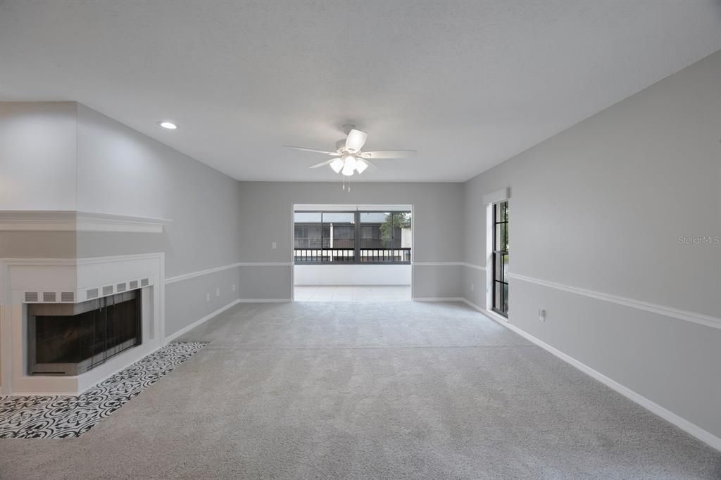 Active With Contract: $275,000 (2 beds, 2 baths, 1354 Square Feet)