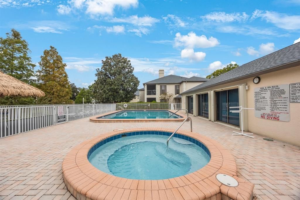 Active With Contract: $275,000 (2 beds, 2 baths, 1354 Square Feet)