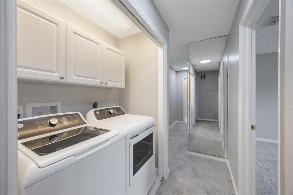 Active With Contract: $275,000 (2 beds, 2 baths, 1354 Square Feet)