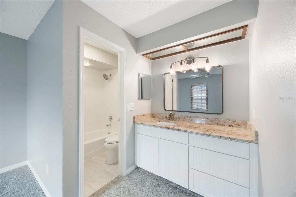 Active With Contract: $275,000 (2 beds, 2 baths, 1354 Square Feet)