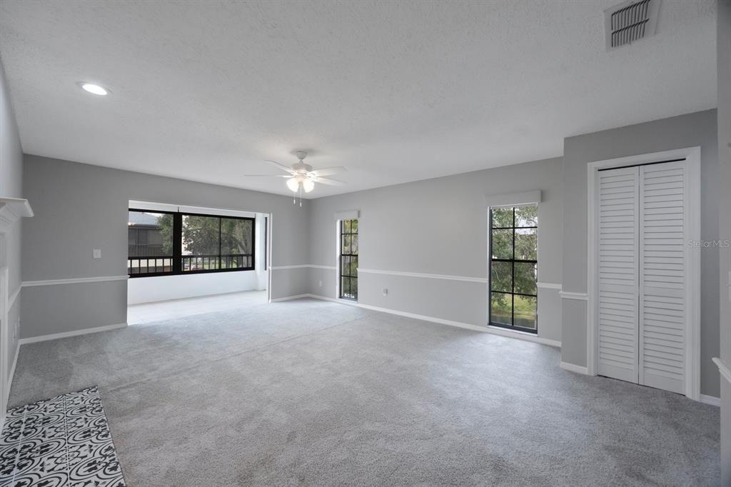 Active With Contract: $275,000 (2 beds, 2 baths, 1354 Square Feet)