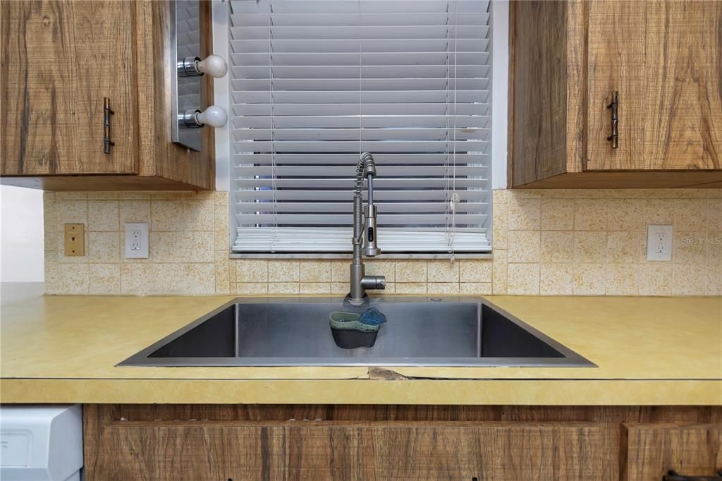 En Venta: $220,880 (2 camas, 2 baños, 1384 Pies cuadrados)