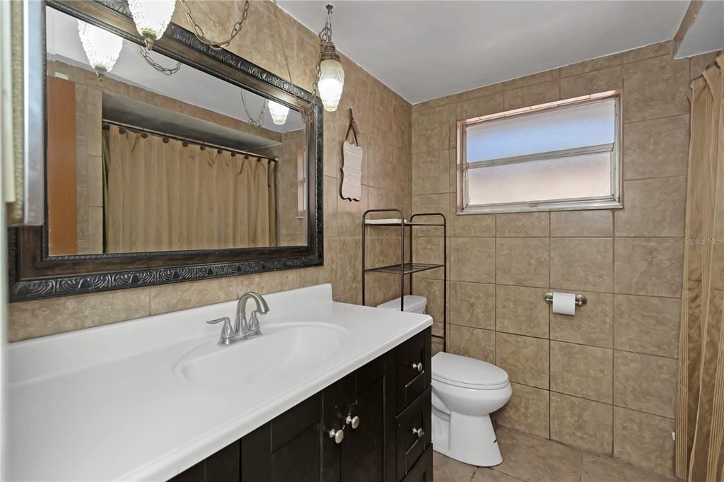 En Venta: $220,880 (2 camas, 2 baños, 1384 Pies cuadrados)