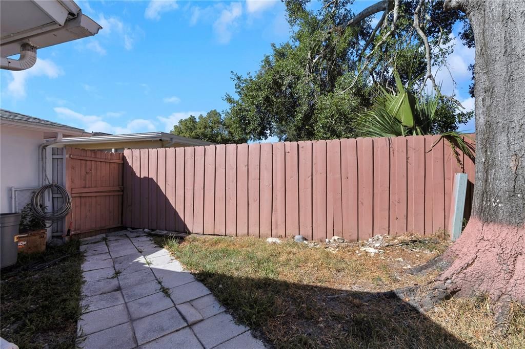 En Venta: $220,880 (2 camas, 2 baños, 1384 Pies cuadrados)