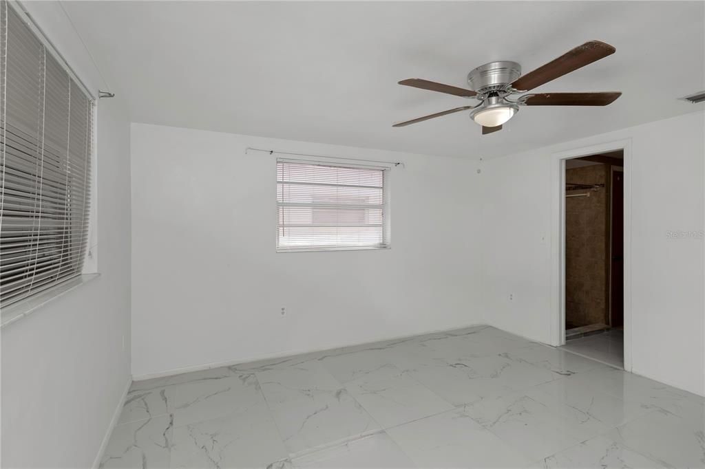 En Venta: $220,880 (2 camas, 2 baños, 1384 Pies cuadrados)