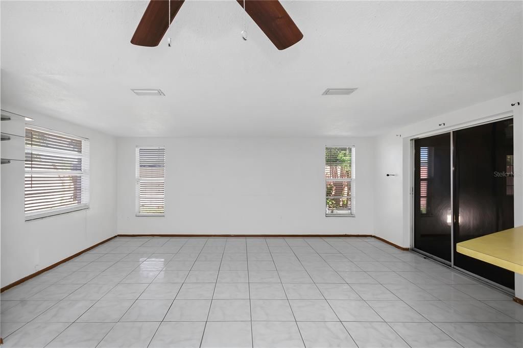 En Venta: $220,880 (2 camas, 2 baños, 1384 Pies cuadrados)