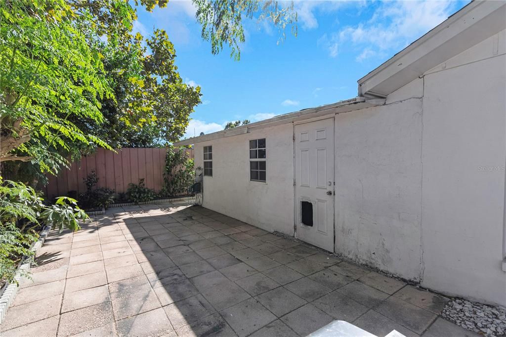 En Venta: $220,880 (2 camas, 2 baños, 1384 Pies cuadrados)