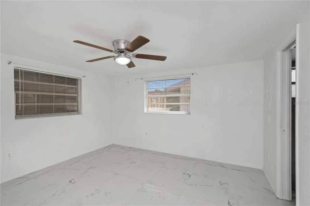 En Venta: $220,880 (2 camas, 2 baños, 1384 Pies cuadrados)