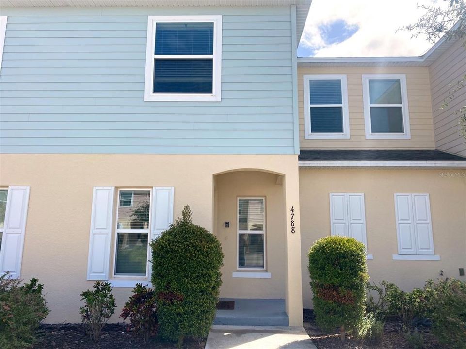 Recently Rented: $1,825 (3 beds, 2 baths, 1762 Square Feet)