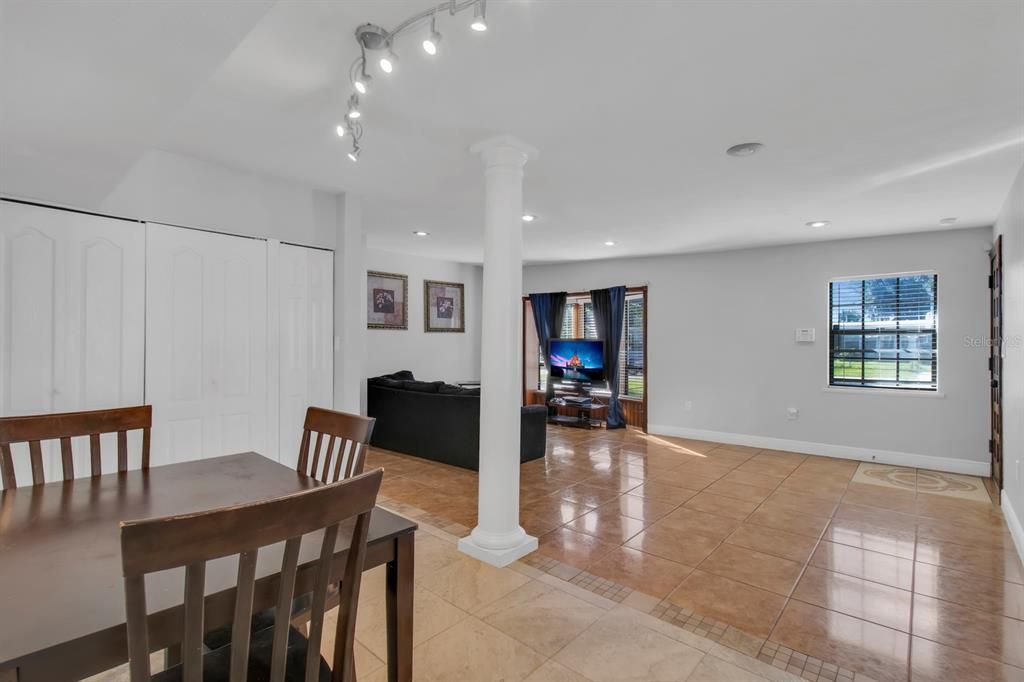 На продажу: $299,000 (3 спален, 2 ванн, 1266 Квадратных фут)