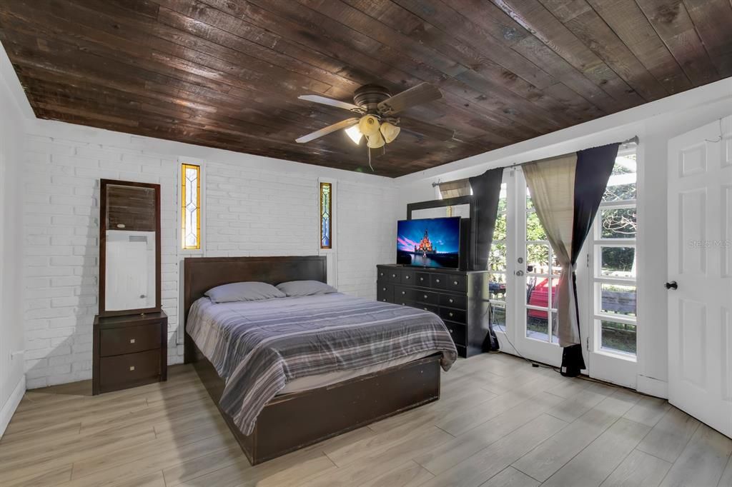 На продажу: $299,000 (3 спален, 2 ванн, 1266 Квадратных фут)