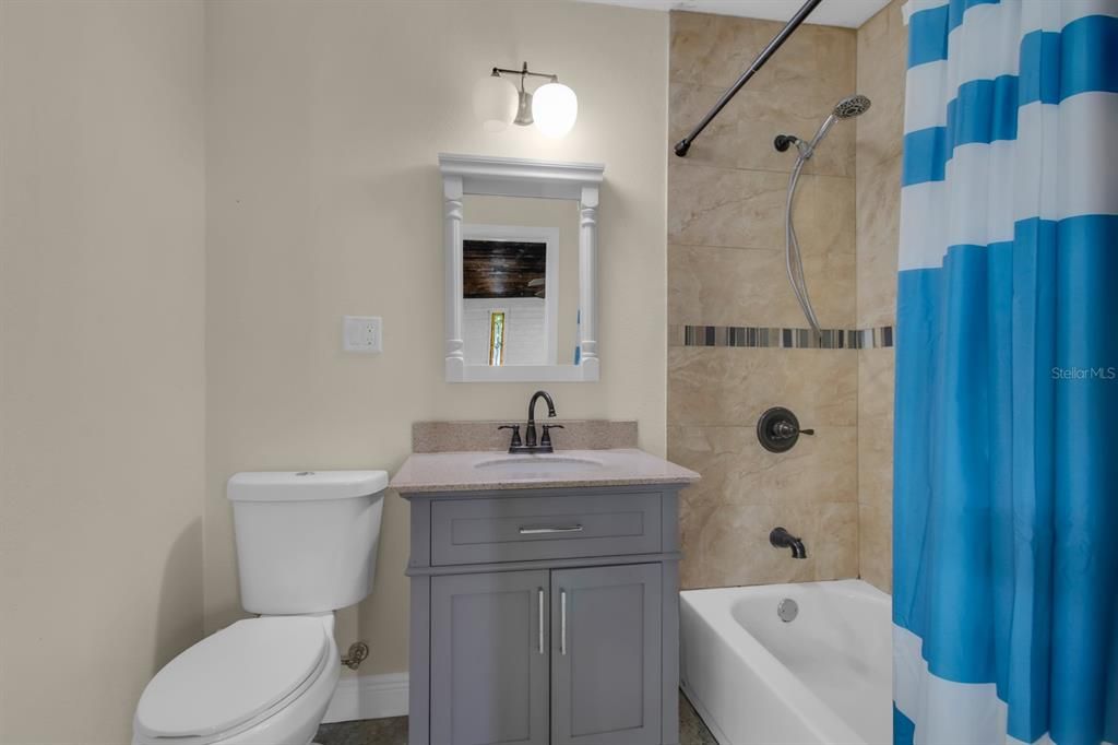 На продажу: $299,000 (3 спален, 2 ванн, 1266 Квадратных фут)