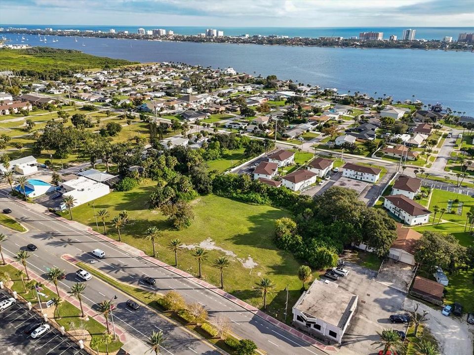 For Sale: $1,690,000 (2.55 acres)