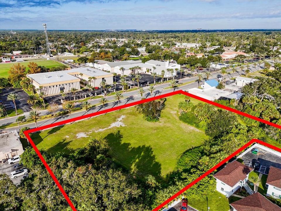 For Sale: $1,690,000 (2.55 acres)